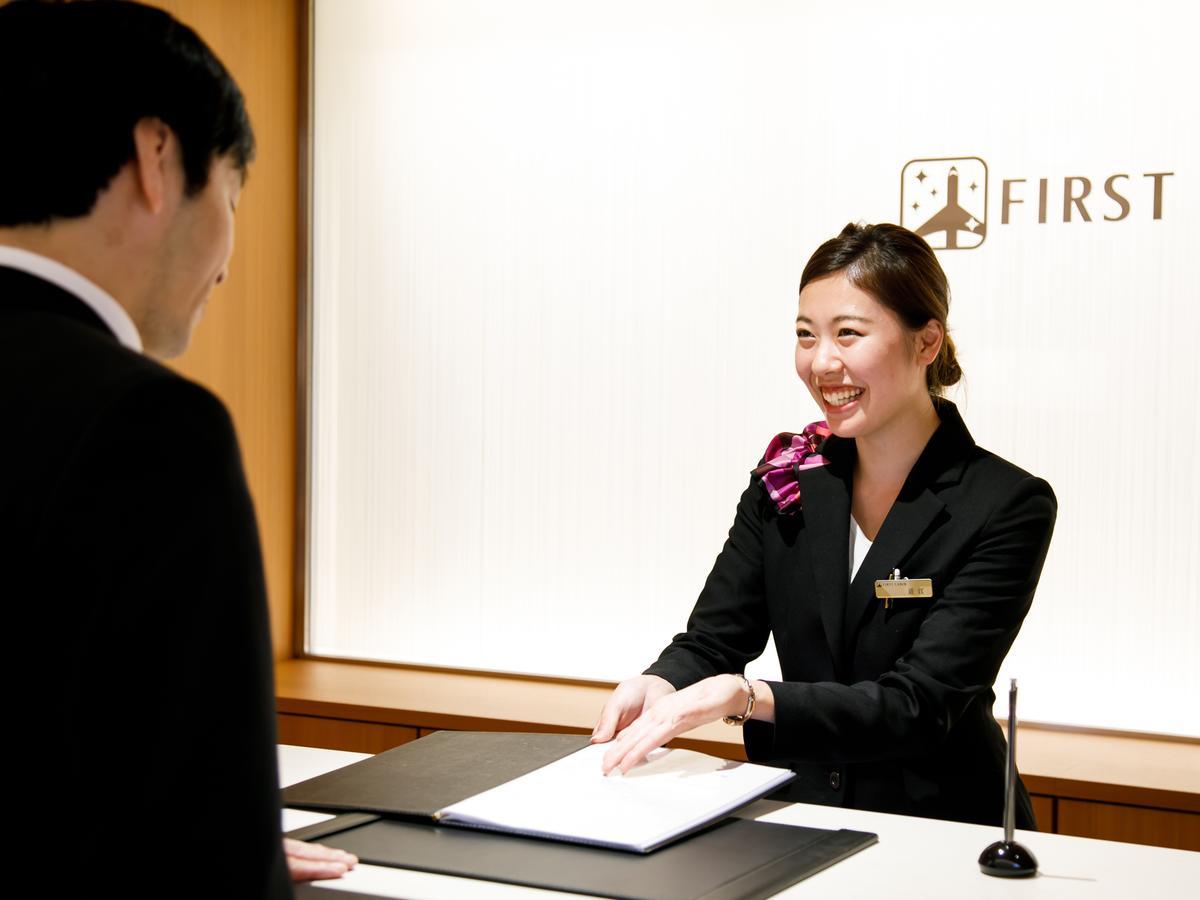 First Cabin Tkp Nagoya Station Hotel Bagian luar foto
