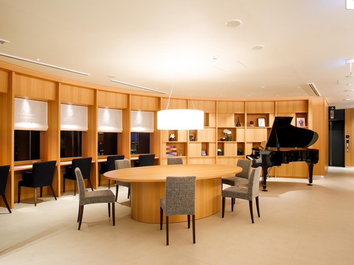 First Cabin Tkp Nagoya Station Hotel Bagian luar foto