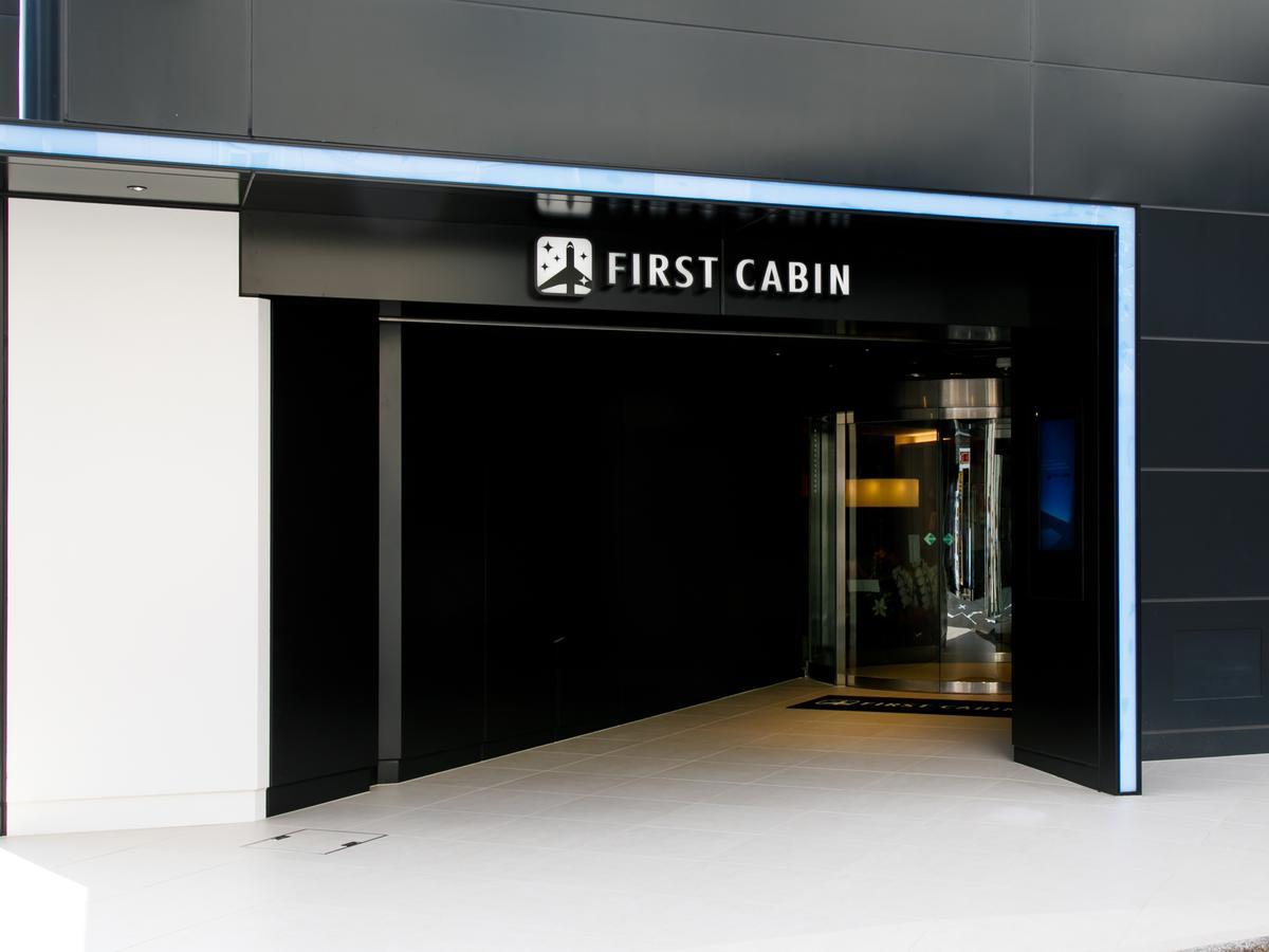 First Cabin Tkp Nagoya Station Hotel Bagian luar foto