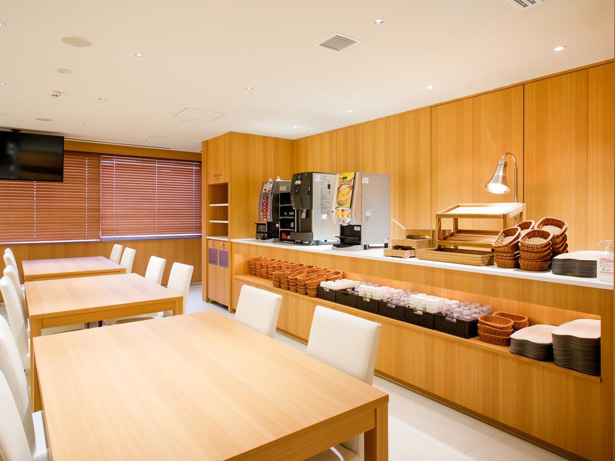 First Cabin Tkp Nagoya Station Hotel Bagian luar foto