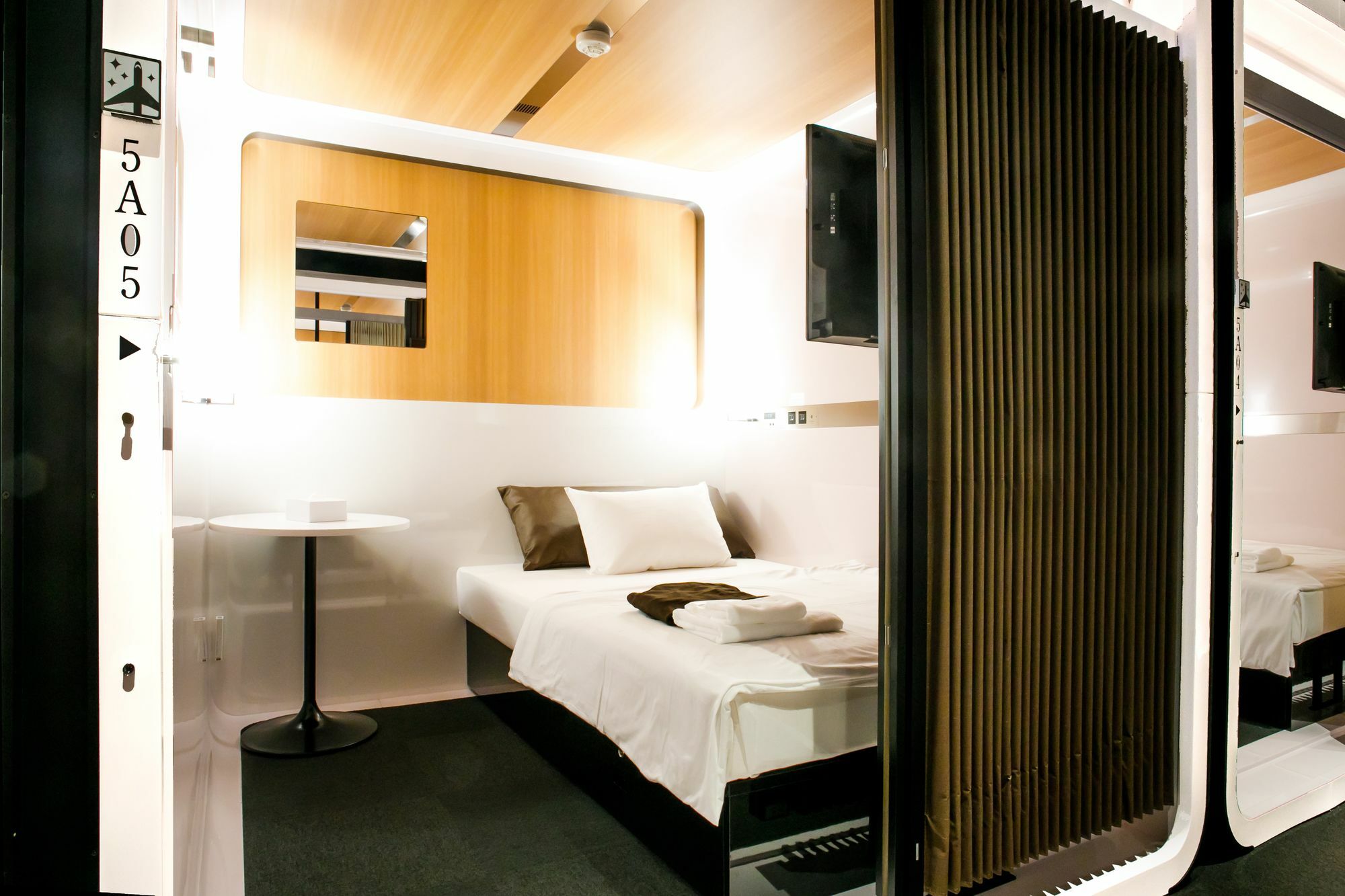 First Cabin Tkp Nagoya Station Hotel Bagian luar foto